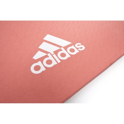 Giá thảm tập Yoga Adidas
